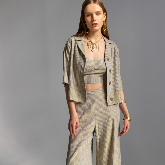 BE YOU ΛΙΝΟ ΤΟΠ ΜΕ ΡΙΓΕΣ