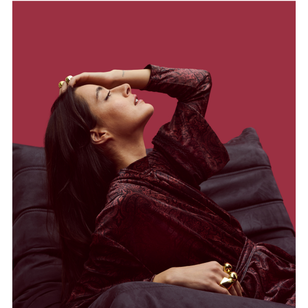 lara velvet kimono