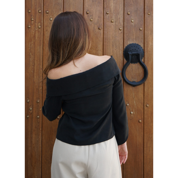PALLAS Eternelle (Off shoulder Blouse – Black)